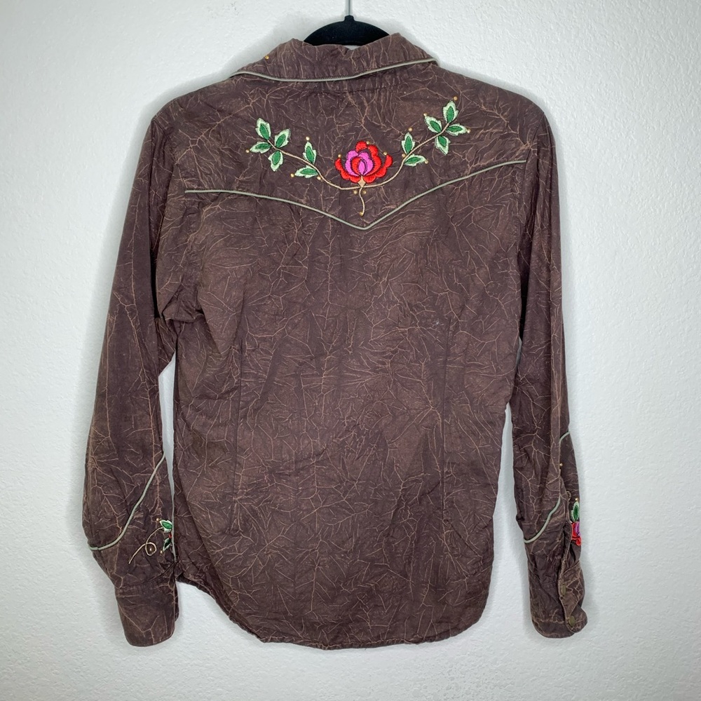 Back in the Saddle 🐴 Western 🌹 Shirt - Picture 4 of 7